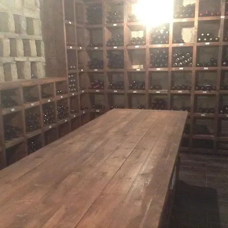 Astrovolia فندق 3*