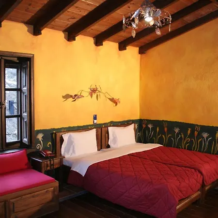 فندق Astrovolia كالامباكا