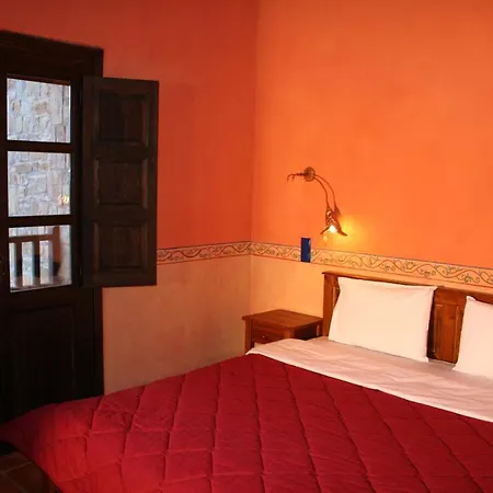 Astrovolia فندق كالامباكا